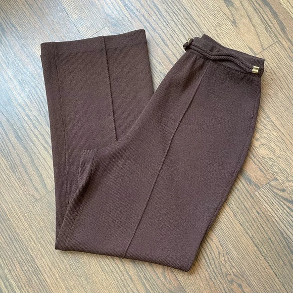 St. John Collection Santana Knit High Rise Brown Pants with gold details size 6 - Picture 2 of 12